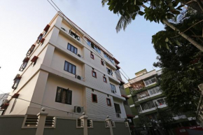 Super Capital O Niharika Guest House